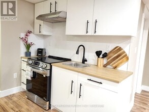 Building Photo - 1807 Brunson Way