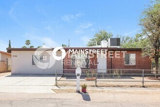 Building Photo - 2310 E Canada St