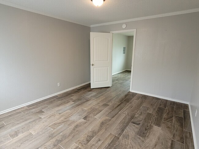 Foto del edificio - 27 W Thatcher St