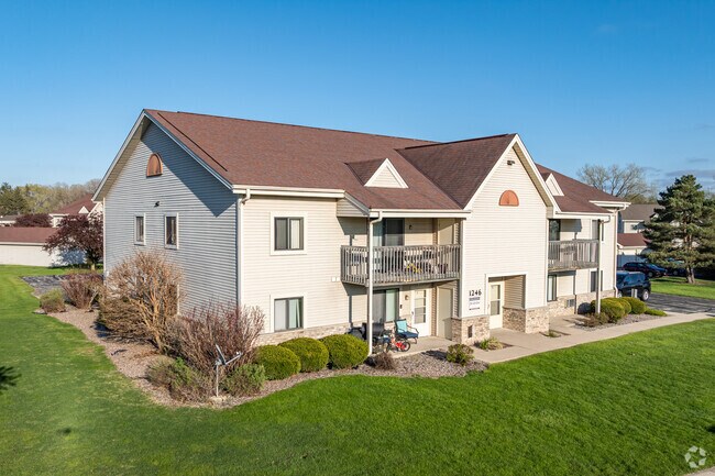 Building Photo - Meadows of Mukwonago