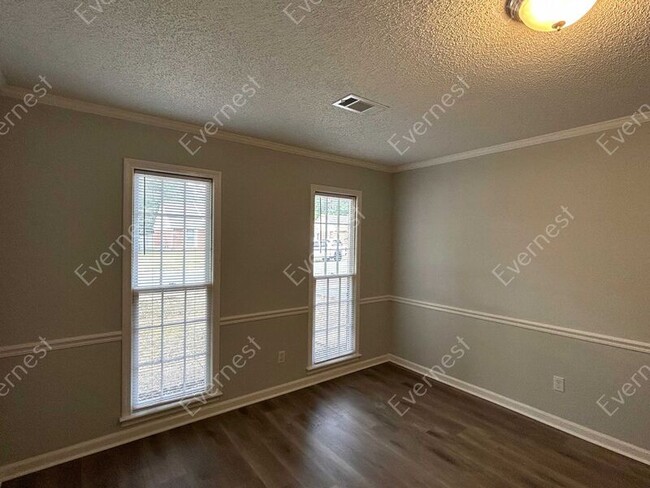 Building Photo - 4176 Chesapeake Way