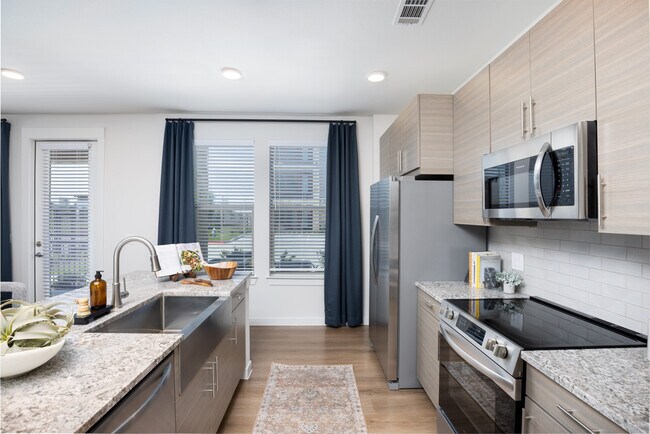 Foto del edificio - Your Dream Apartment Comes with 6 Weeks Free!