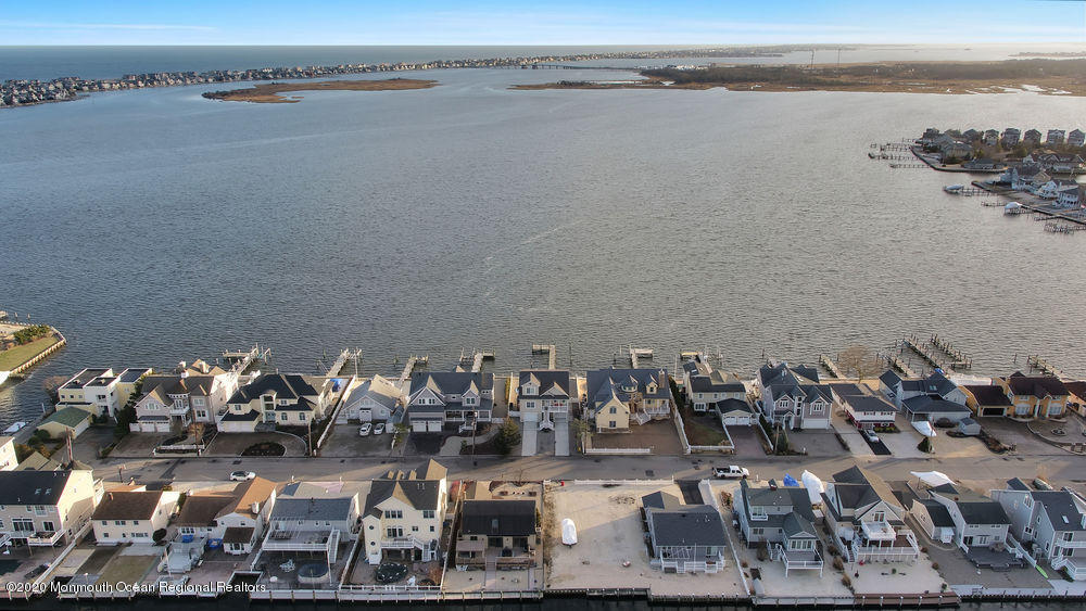Foto principal - 1850 Boat Point Dr