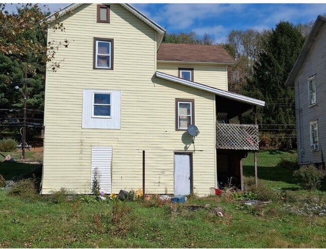 Foto del edificio - 1035 E Main St