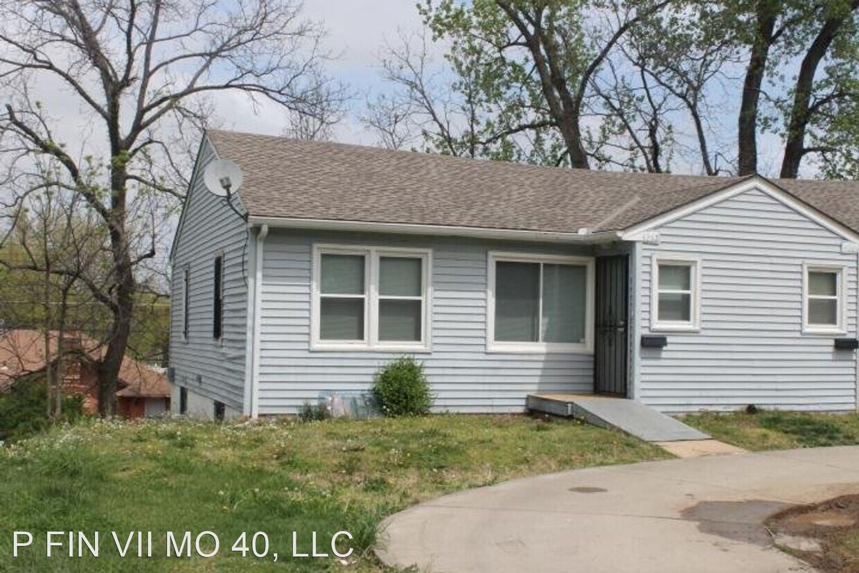 Primary Photo - 2 br, 1 bath House - 4262 E. 60th Terrace