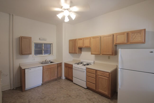 Building Photo - 605 Mifflin Ave