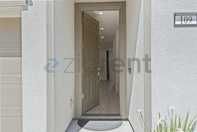 Foto del edificio - 109 Tranquil Ln