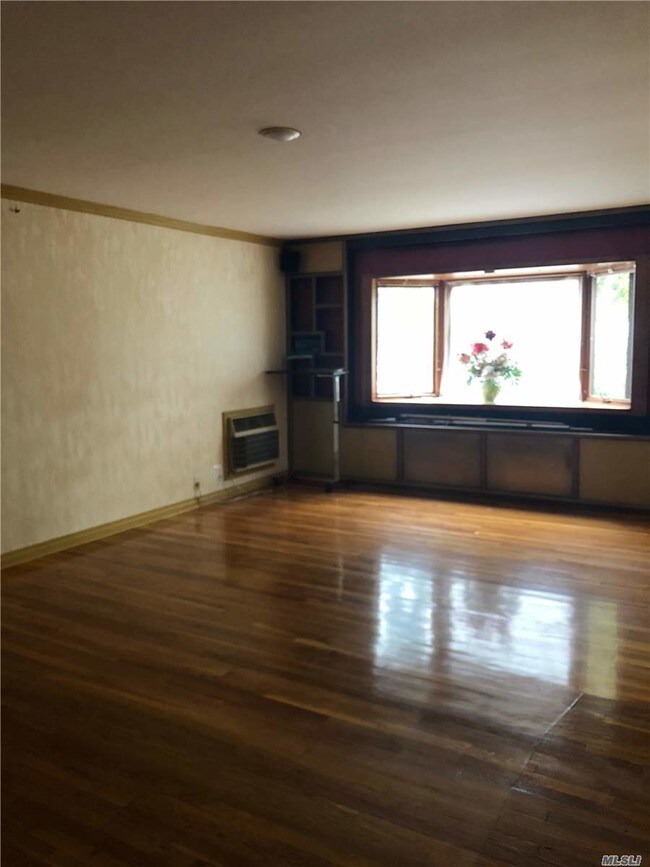 Foto del edificio - 147-88-147-86 6th Ave