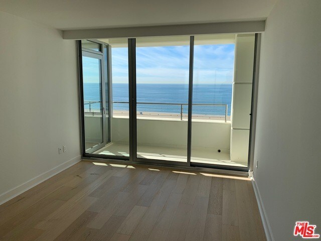 Primary Photo - 1221 Ocean Ave