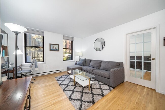 Foto del edificio - 1314 Hudson St
