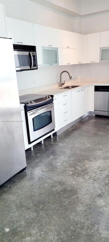 Primary Photo - 133 NE 2nd Ave