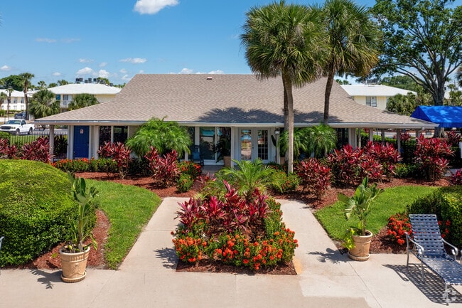 Clubhouse - Magnolia Apartments