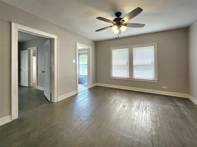 Foto del edificio - 6306 Stillman St
