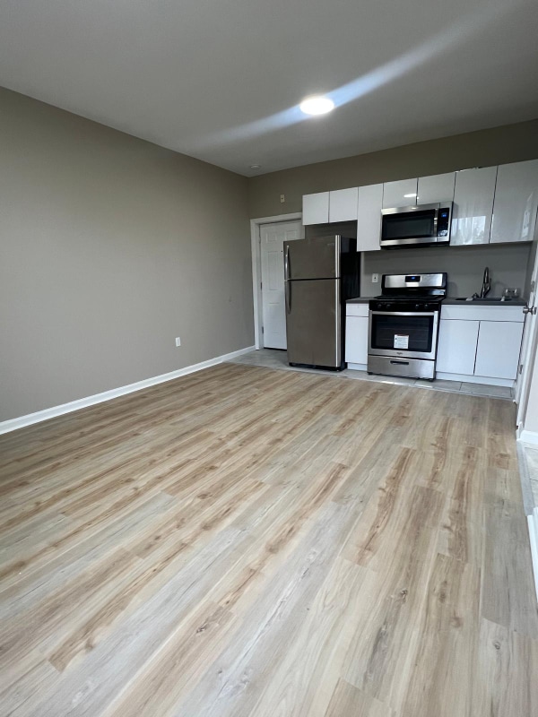 Building Photo - 38 Winans St