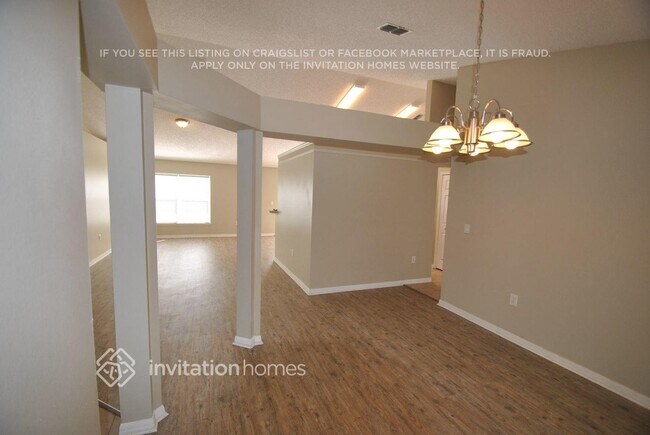 Foto del edificio - 5195 Falcon Blvd