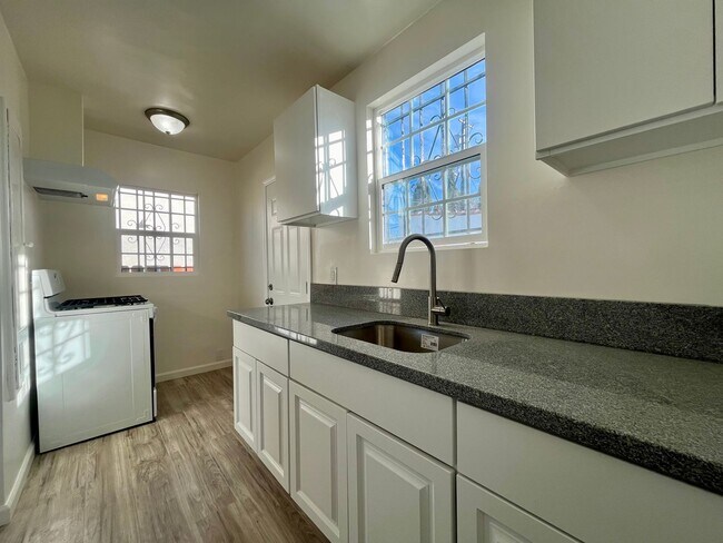 Foto del edificio - 6200-6202