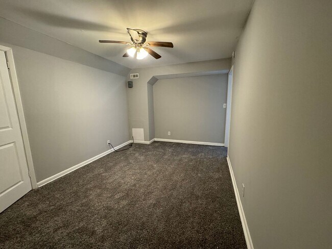 Foto del edificio - Beautiful 2 Bedroom Unit Available in East...
