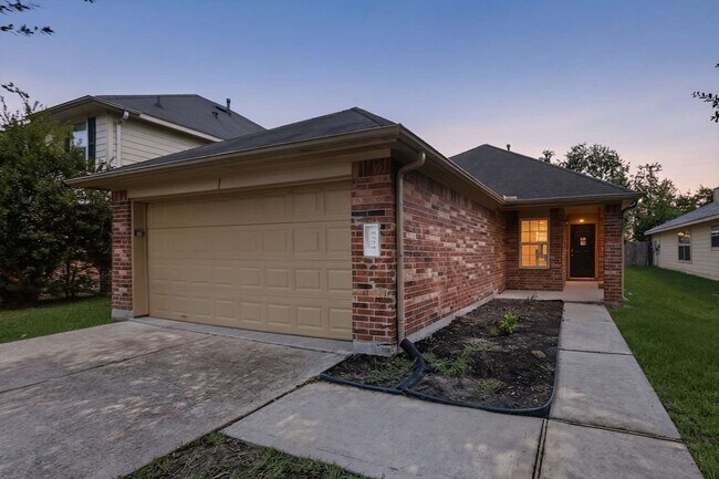 Building Photo - 8574 Chaletford Dr
