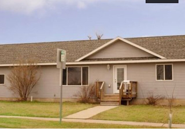 Primary Photo - 438 Bryant Ave SW