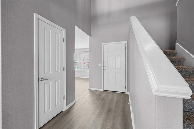 Foto del edificio - 500 Kingfisher Ln