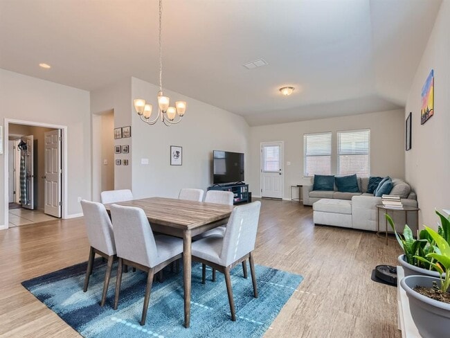 Building Photo - 11915 Mercantile Ln