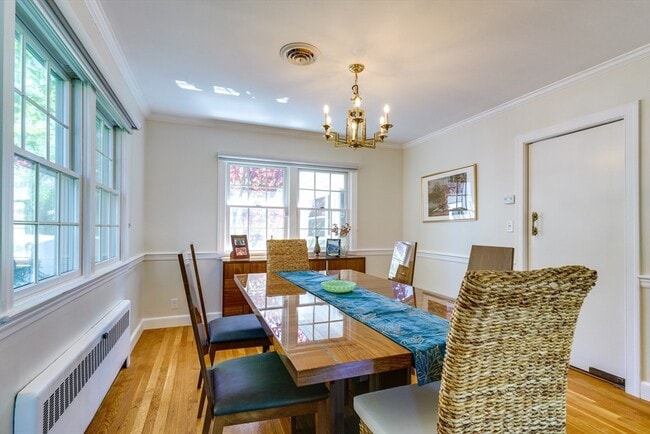 Building Photo - 24 Great Meadow Rd