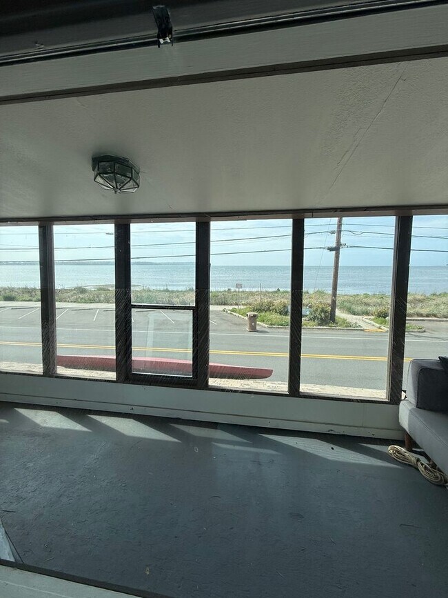 Foto del edificio - 8124 Birch Bay Dr
