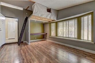 Building Photo - 3959 Avila St