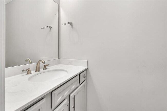 Building Photo - 505 Mariners Cir