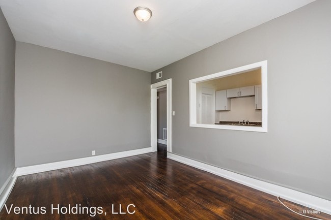 Building Photo - 509 E 60th St