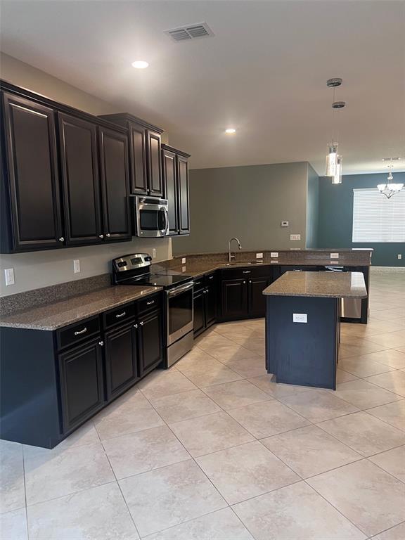 Building Photo - 2502 Cumberland Cliff Dr