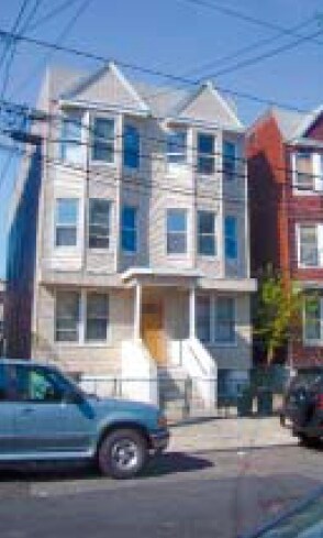 Foto del edificio - 41 Clarke Ave