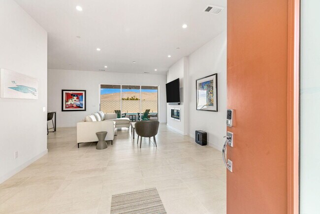 Building Photo - 26 Iridium Wy