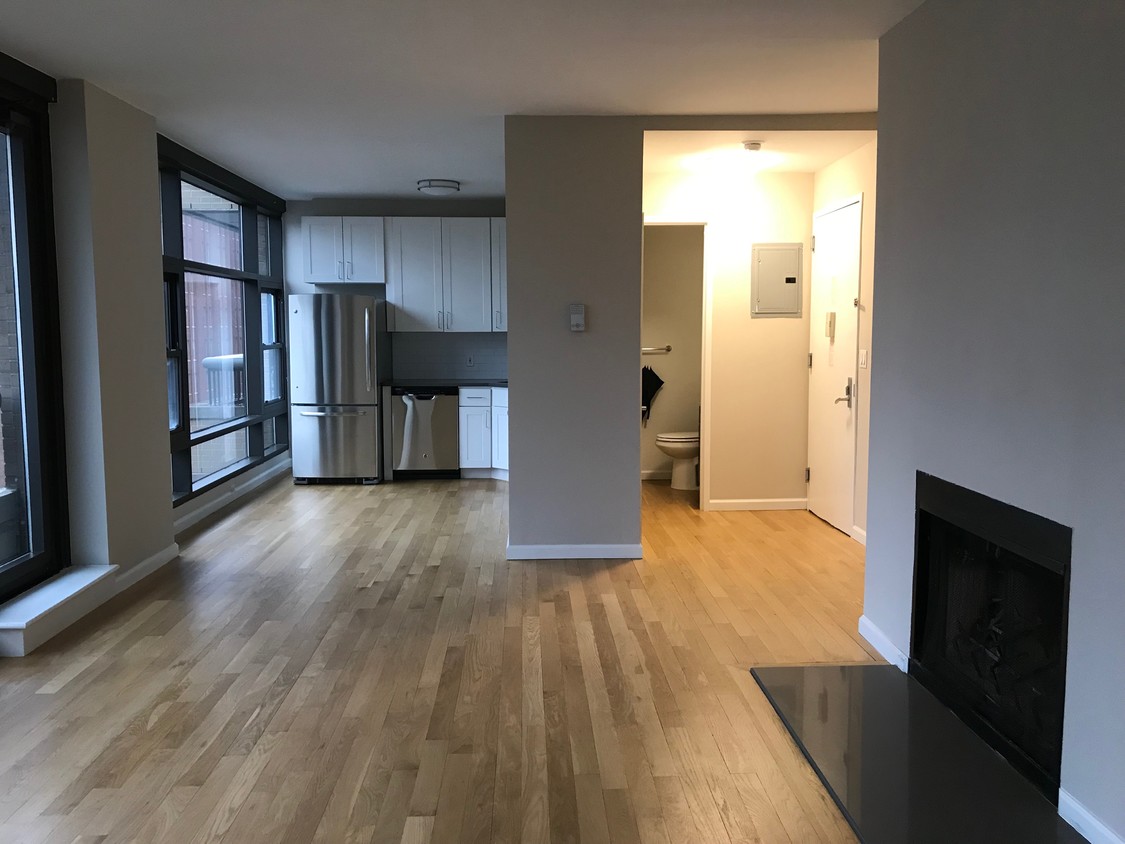 Primary Photo - 110 W 23rd St