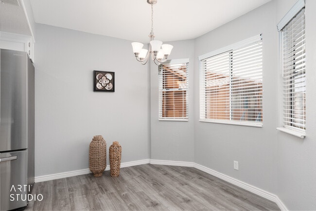 Building Photo - 818 Mesquite Springs Dr