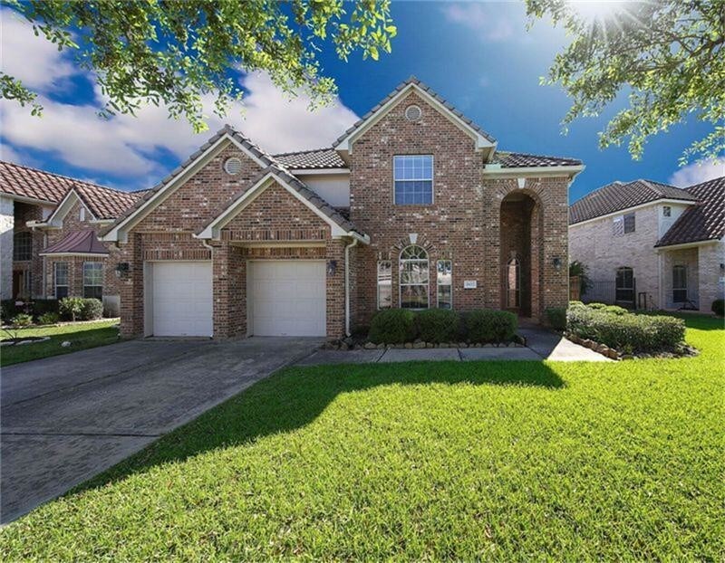 Primary Photo - 2822 Lake Villa Dr