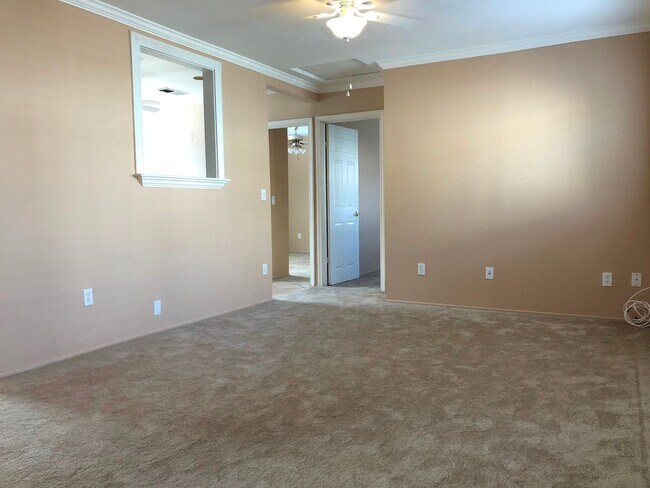 Foto del edificio - Upstairs Unit in CDM, 6/20/25.