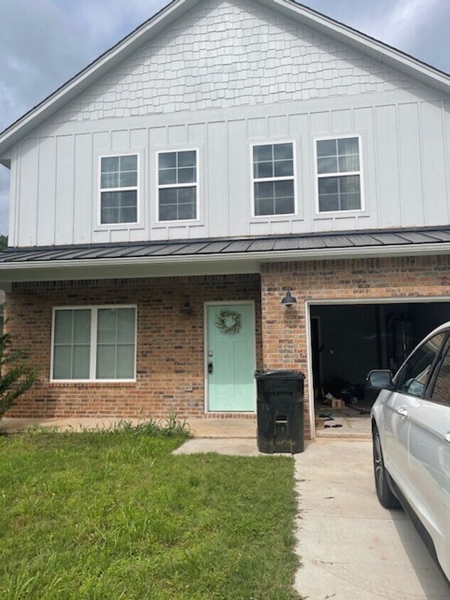 Primary Photo - Cozy home in Arcadia, OK