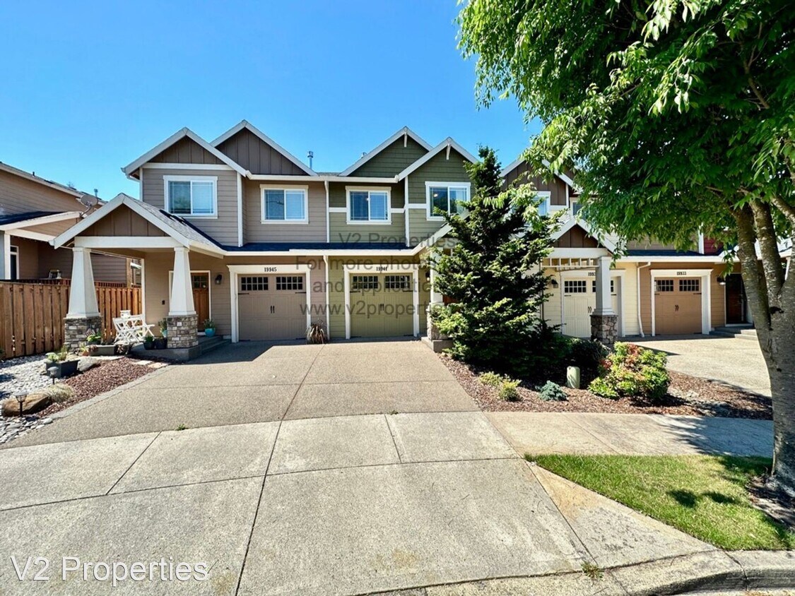 Foto principal - 3 br, 2.5 bath House - 19941 Capital Ct