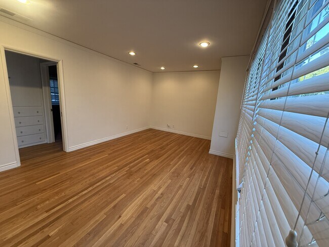 Sala de estar - 10901 Huston St