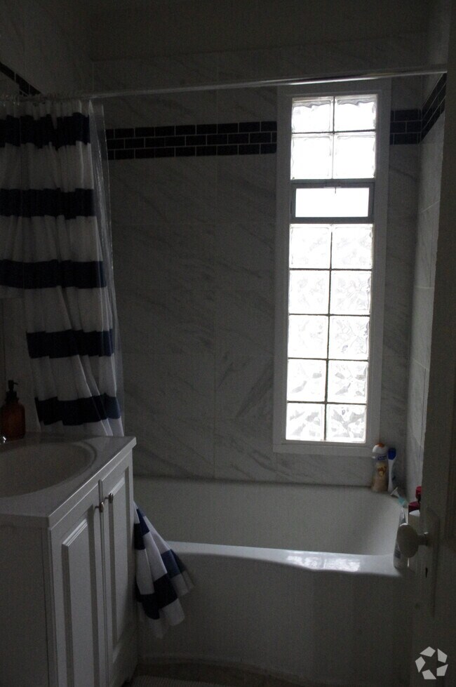 Lower East Side Apartments for Rent Milwaukee, WI Page 3