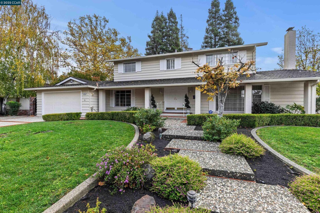 Foto principal - 2201 Quiet Pl Dr