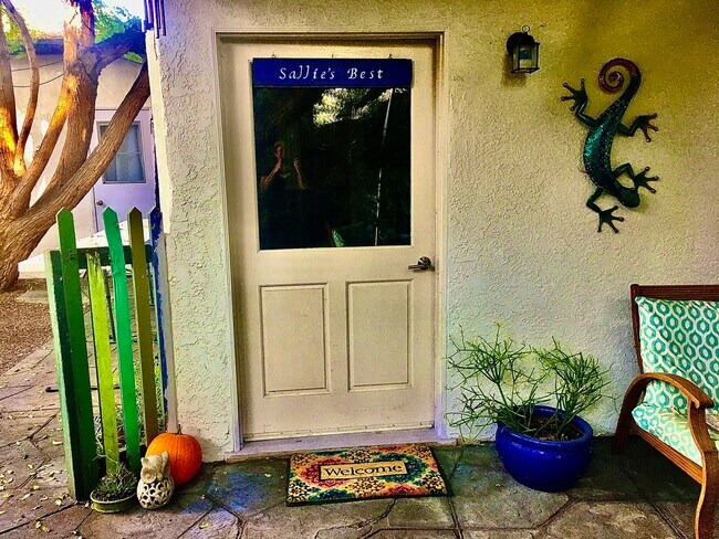 Front door to Sallie's Best Guesthouse - 838 N Cherokee Ave
