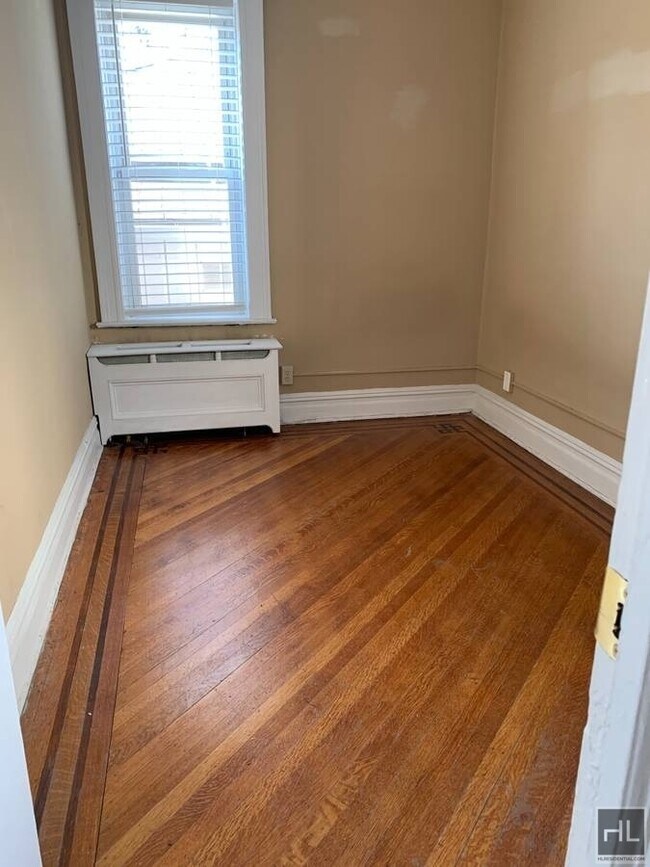 Foto del edificio - HENDRICKSON STREET