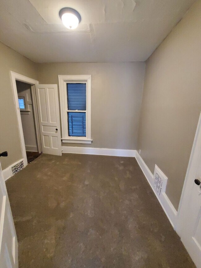 Foto del edificio - 141-143 W Hadley St