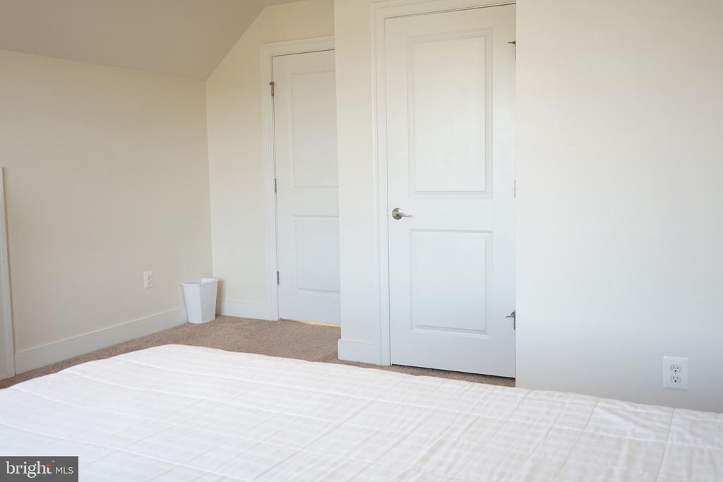 Foto principal - 3937 Addison Woods Rd