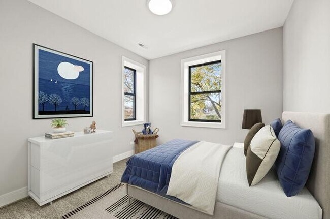 Foto del edificio - 6223 N Albany Ave