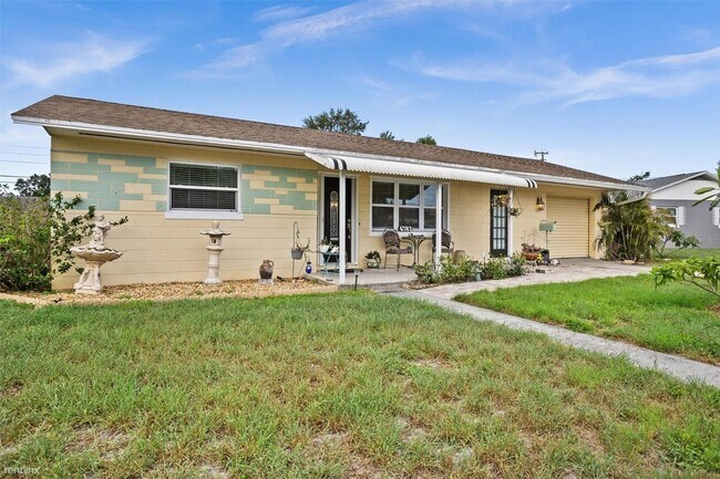 Foto del edificio - 3 br, 2 bath House - 6782 i 37Th Avenue N