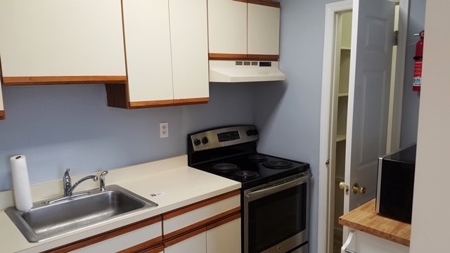 Apt #A kitchen and pantry - 150 Washington St