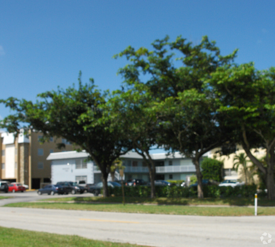 Building Photo - 7891 Johnson St